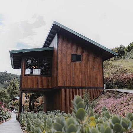 Lauraceas Lodge San Gerardo de Dota Exterior foto